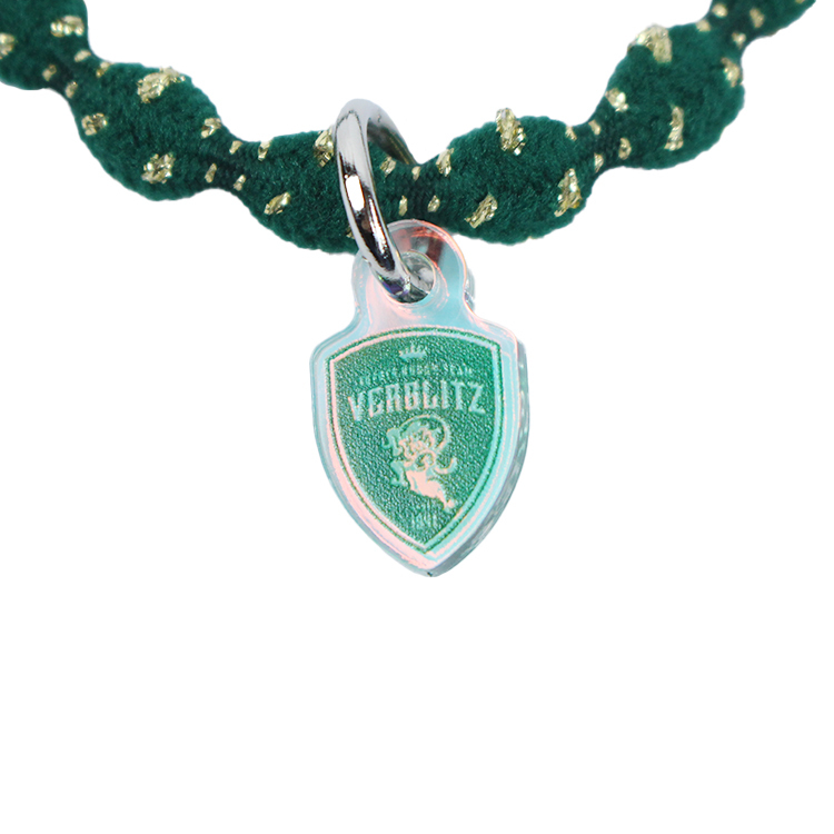 ロゴチャーム付きアームバンド